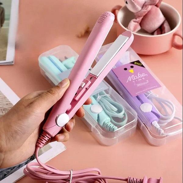 Lightweight Portable Mini Hair Straightener - 1 Pcs with Medium Heat and Dual Speed Settings